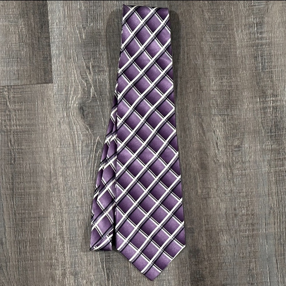 💞 Standard Length Purple Diamond Plaid Pierre Cardin Tie